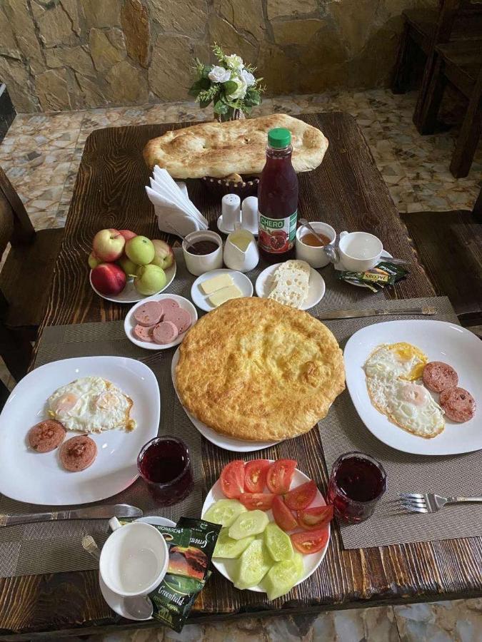 Hotel Aragvi Mtsʼkhetʼa Buitenkant foto