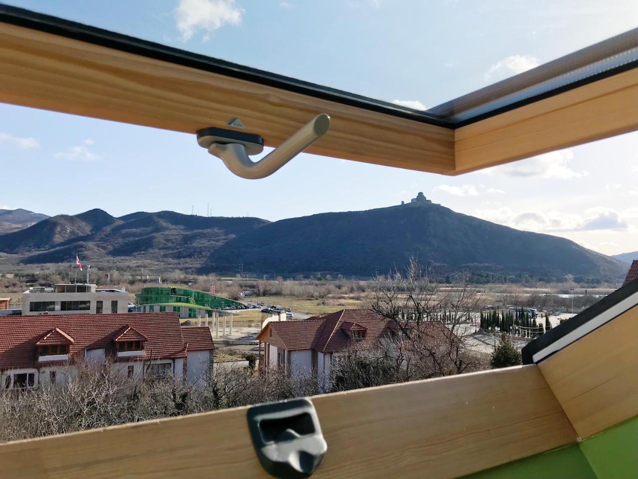 Hotel Aragvi Mtsʼkhetʼa Buitenkant foto
